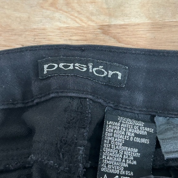 Passion Black Distressed Mid Rise Skinny Jeans SZ 1 - Picture 6 of 11